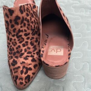 DV by Dolce Vita Women's Leopard Print Mules